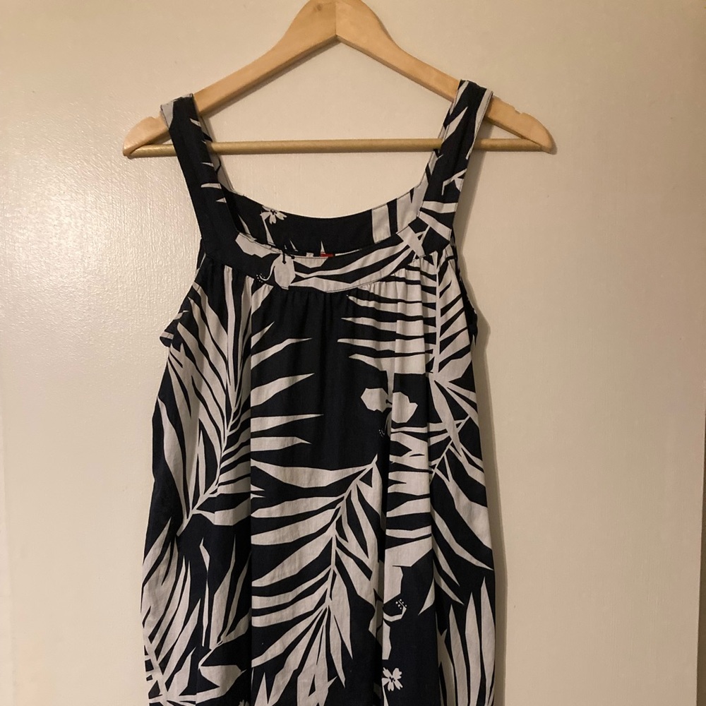 Black and white Tank top size 8